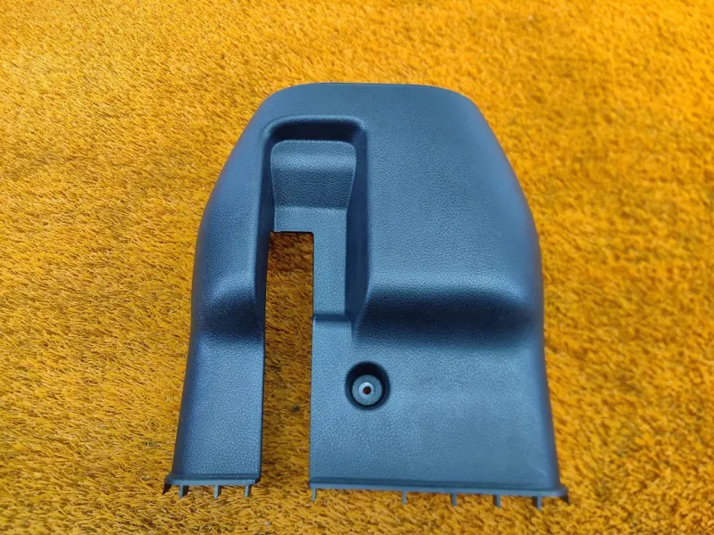 Кожух рулевой колонки