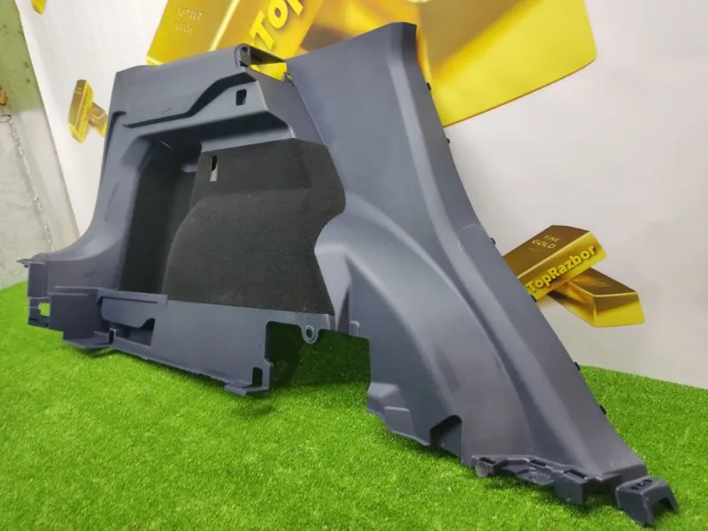 Обшивка багажника