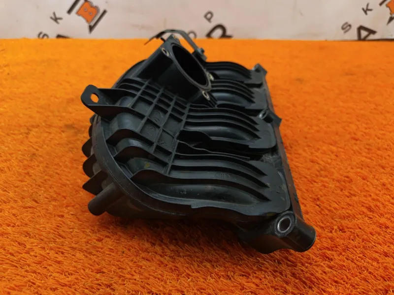 Коллектор впускной