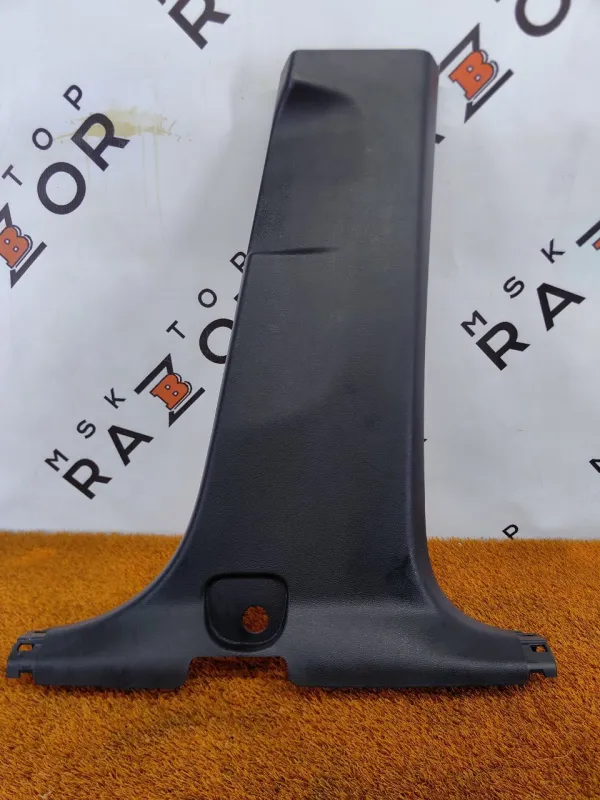 Обшивка центральной стойки