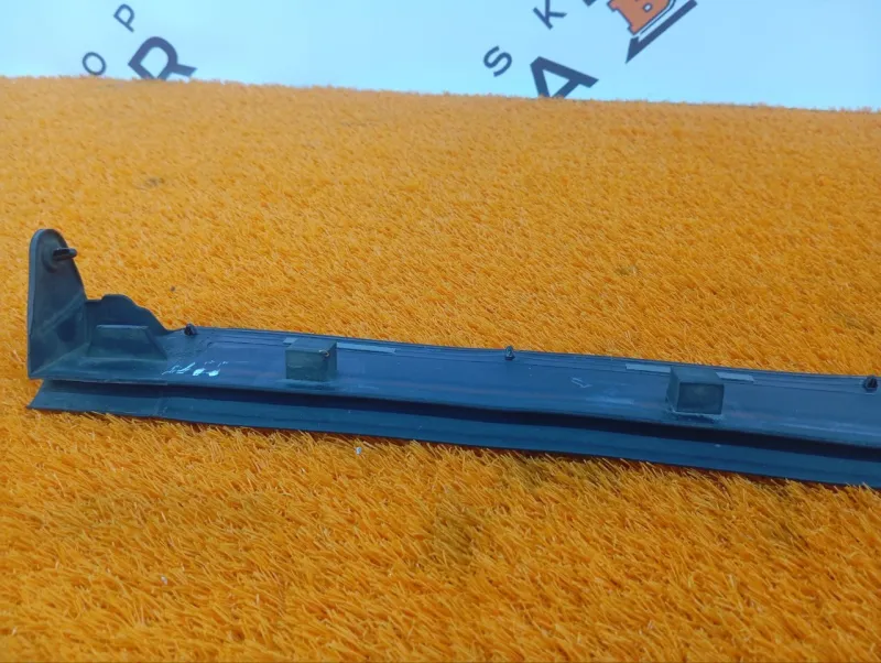 Уплотнитель двери