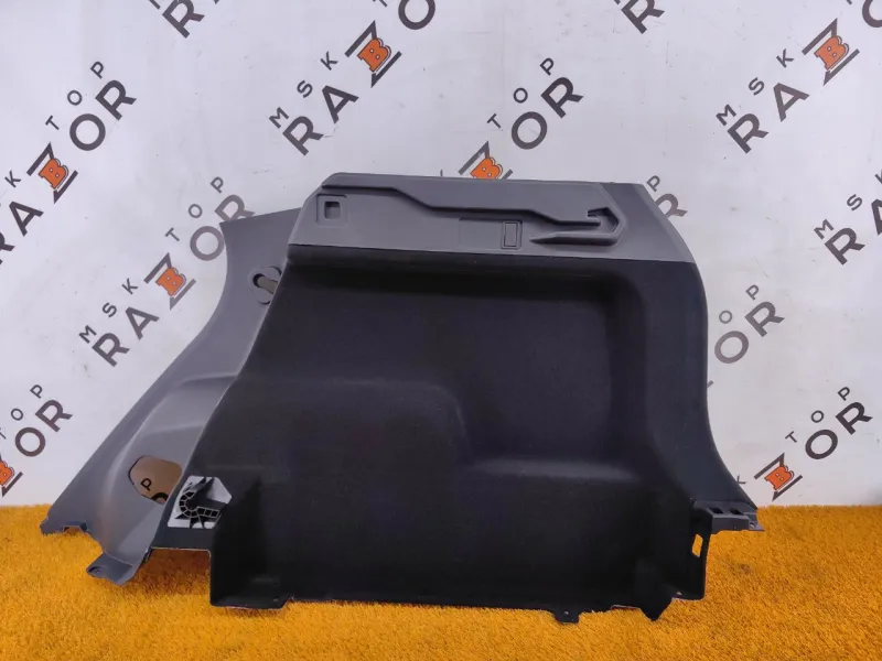 Обшивка багажника