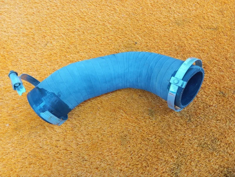 Патрубок интеркулера