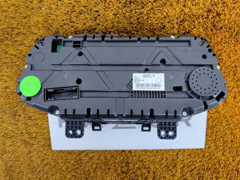 Панель приборов