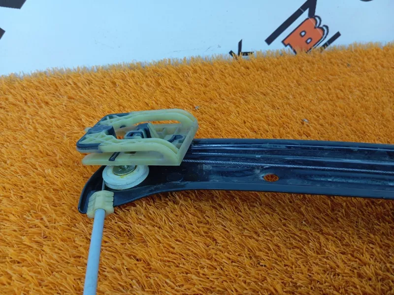 Стеклоподъемник