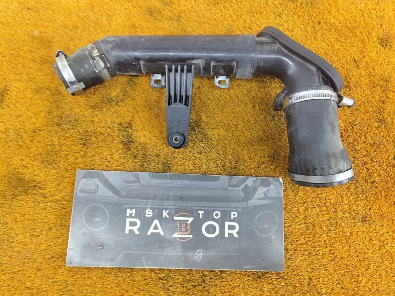 Патрубок интеркулера