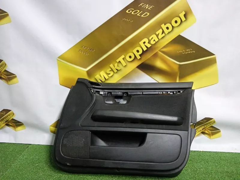 Обшивка двери Audi A4 2006 8E0867305 B7, передняя правая