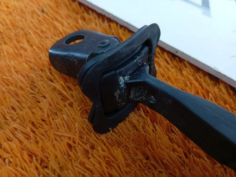 Ограничитель двери