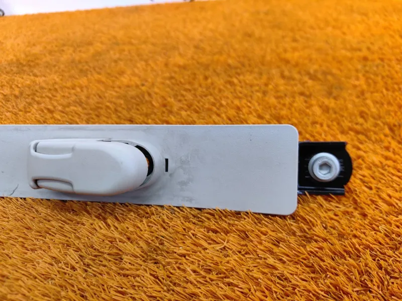 Механизм регулировки ремня безопасности