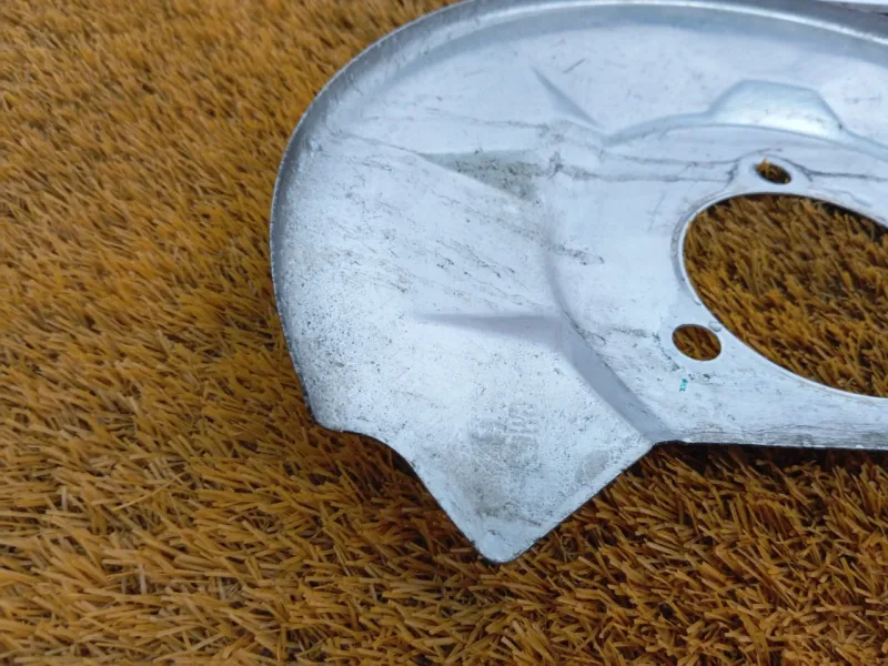 Пыльник тормозного диска