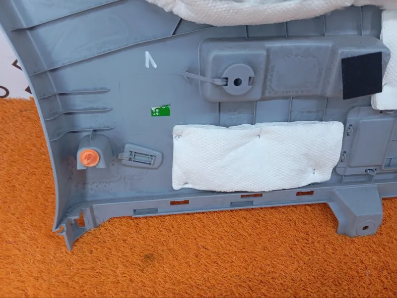 Обшивка багажника