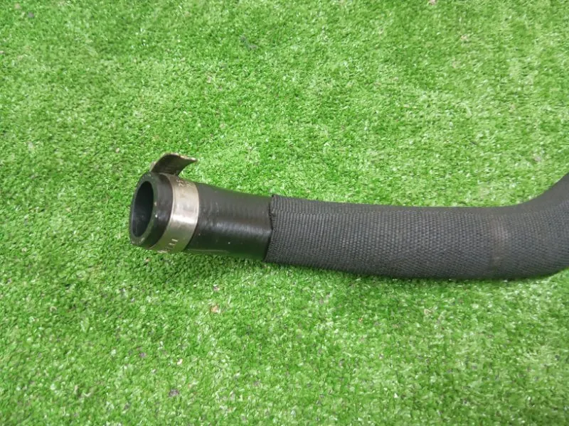 Патрубок радиатора