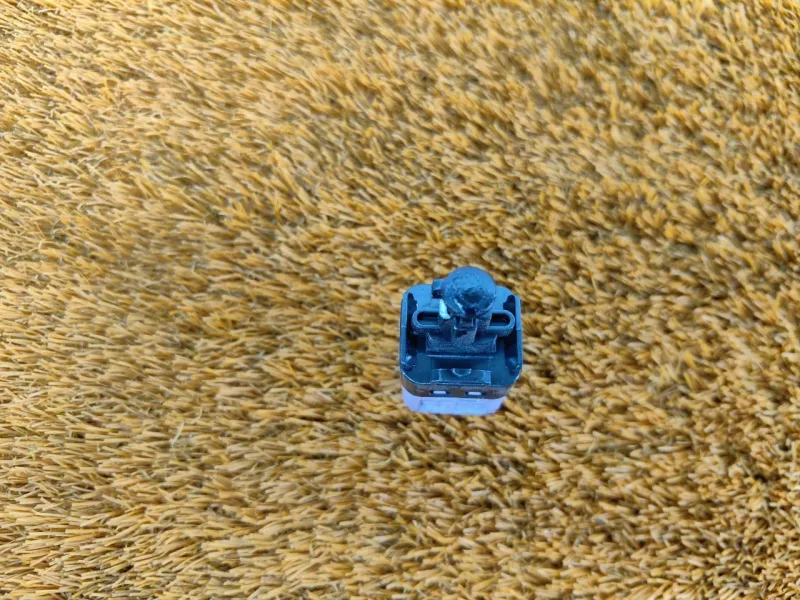 Датчик педали тормоза