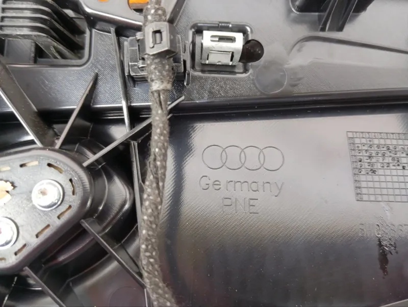 Обшивка двери