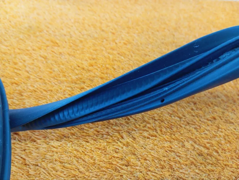 Уплотнитель проема двери