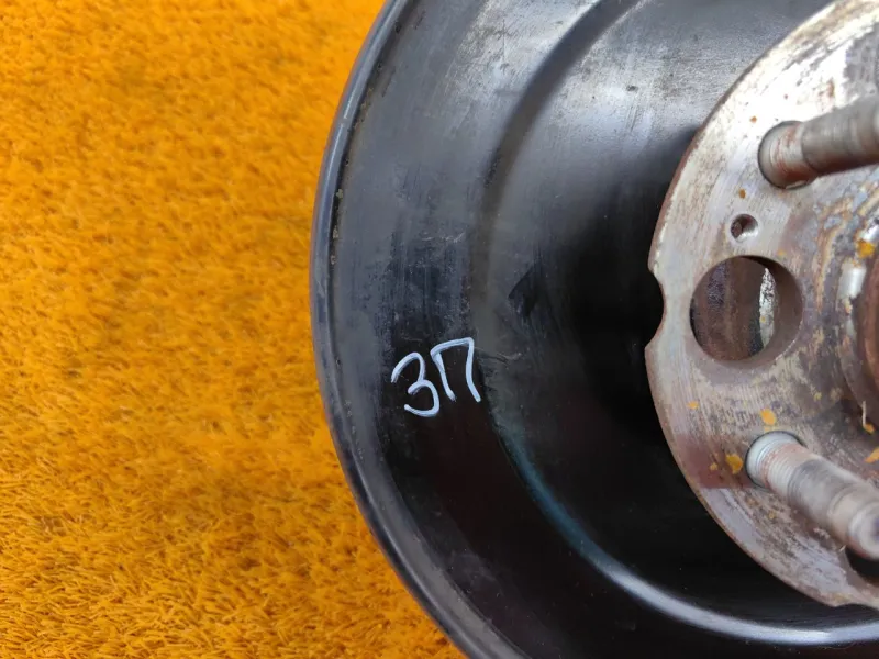 Кулак поворотный