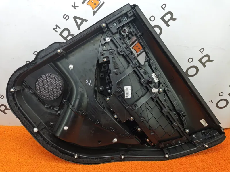 Обшивка двери