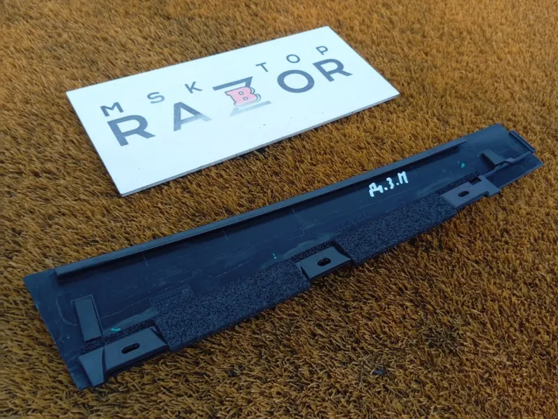 Молдинг двери