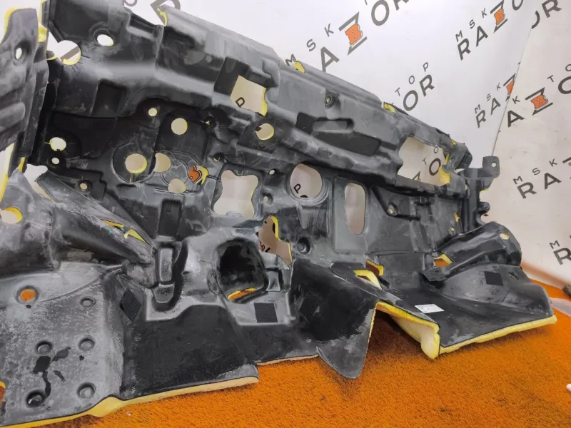 Шумоизоляция моторного отсека