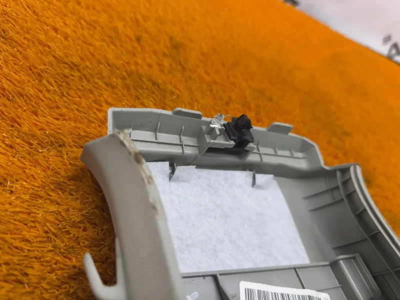 Обшивка центральной стойки