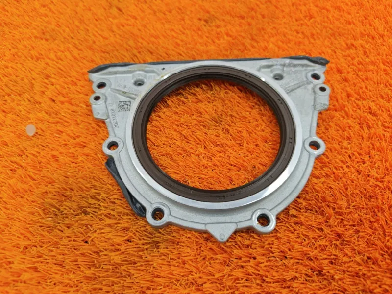 Крышка коленвала