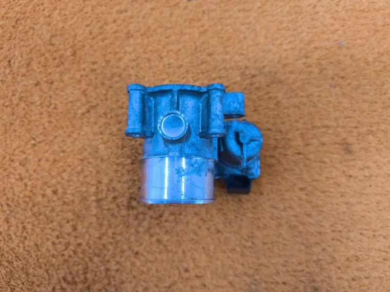 Дроссельная заслонка