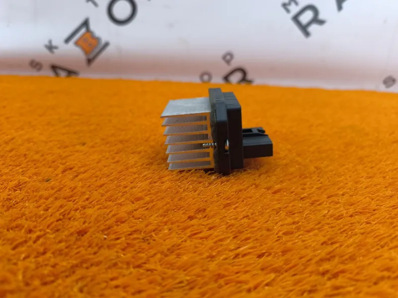 Резистор отопителя