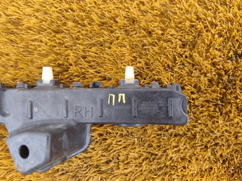 Крепление бампера