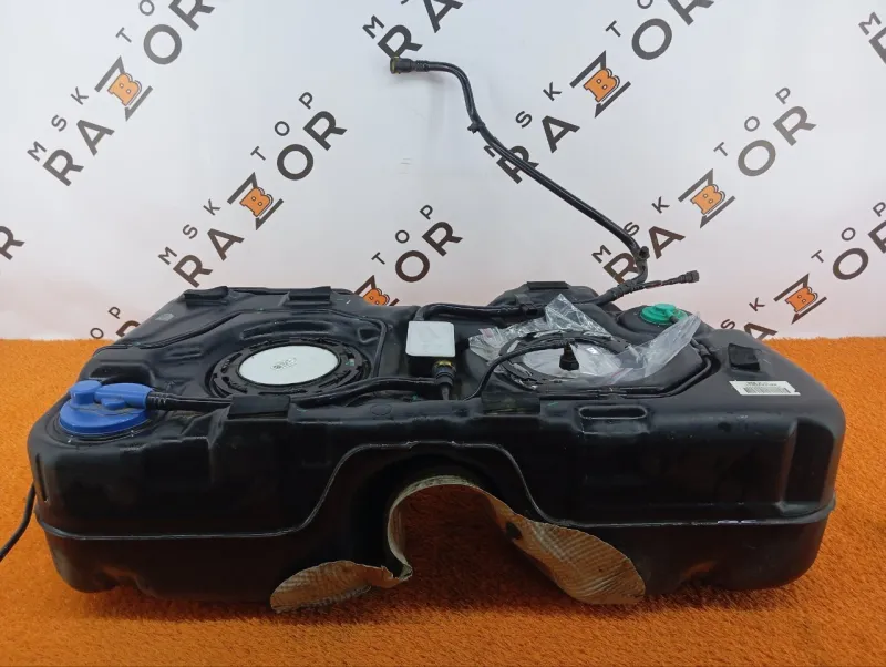 Бак топливный