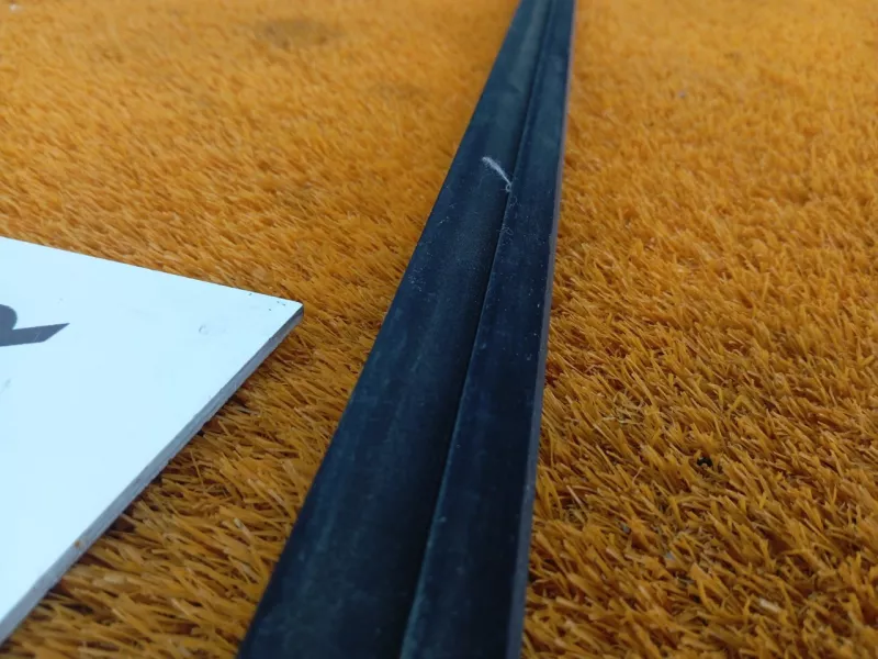 Молдинг двери