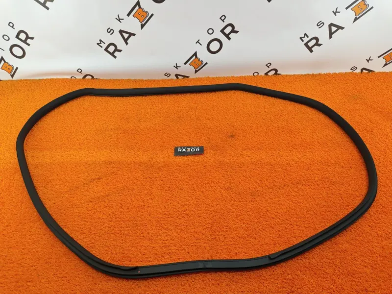 Уплотнитель проема двери