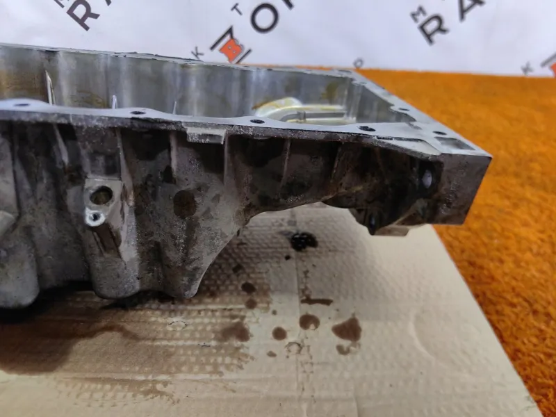 Поддон двигателя