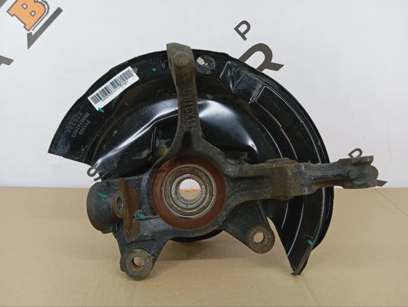 Кулак поворотный