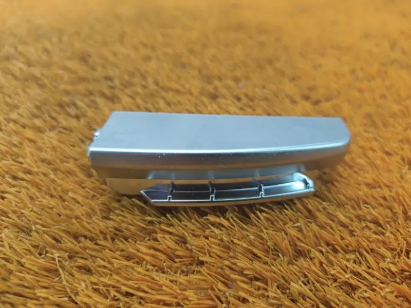 Накладка на торпедо