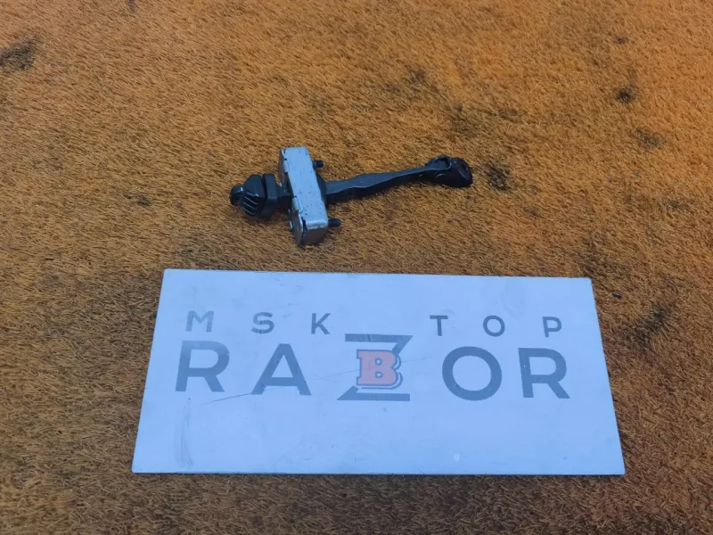 Ограничитель двери