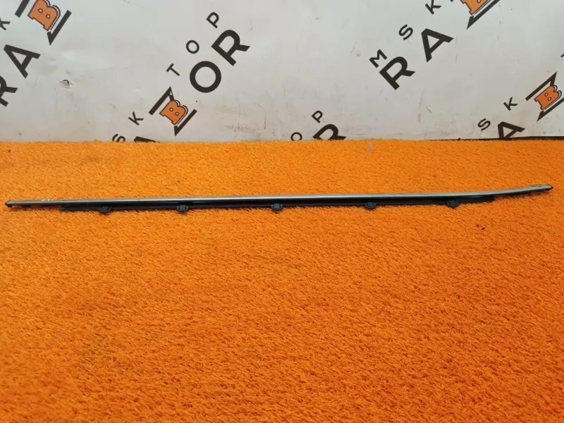 Молдинг стекла