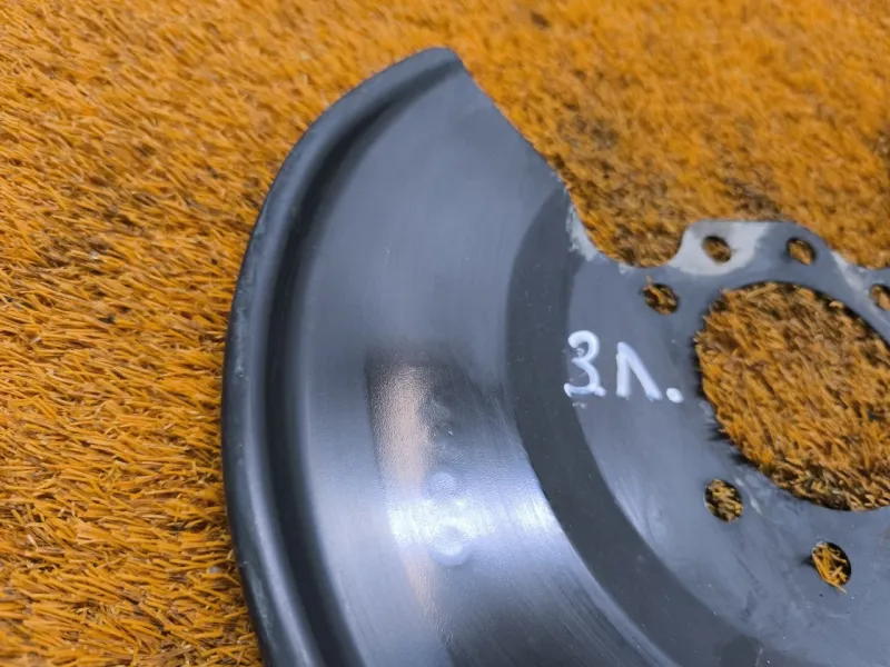 Пыльник тормозного диска