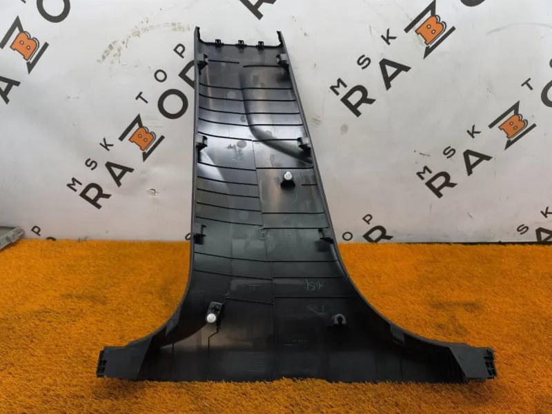 Обшивка центральной стойки