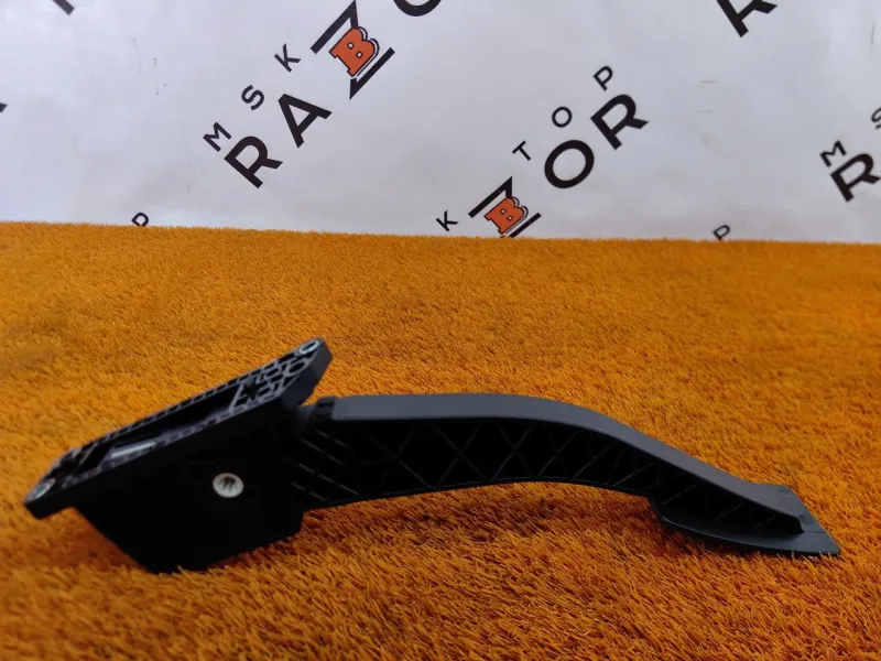 Педаль газа