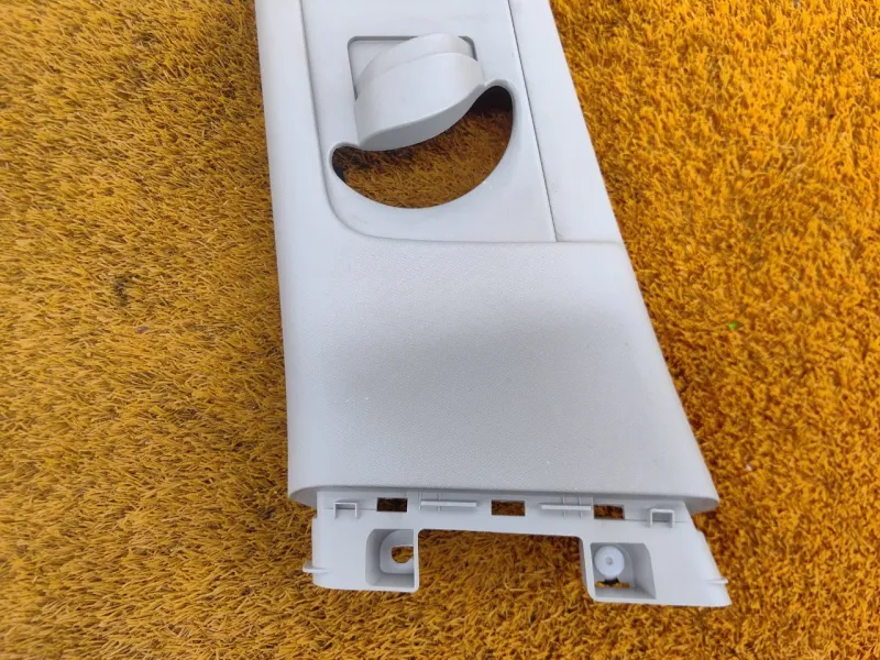 Накладка на стойку кузова