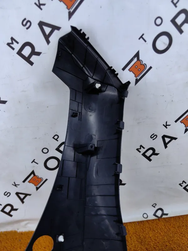 Накладка на стойку кузова