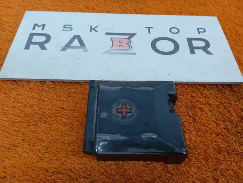 Клемма аккумулятора