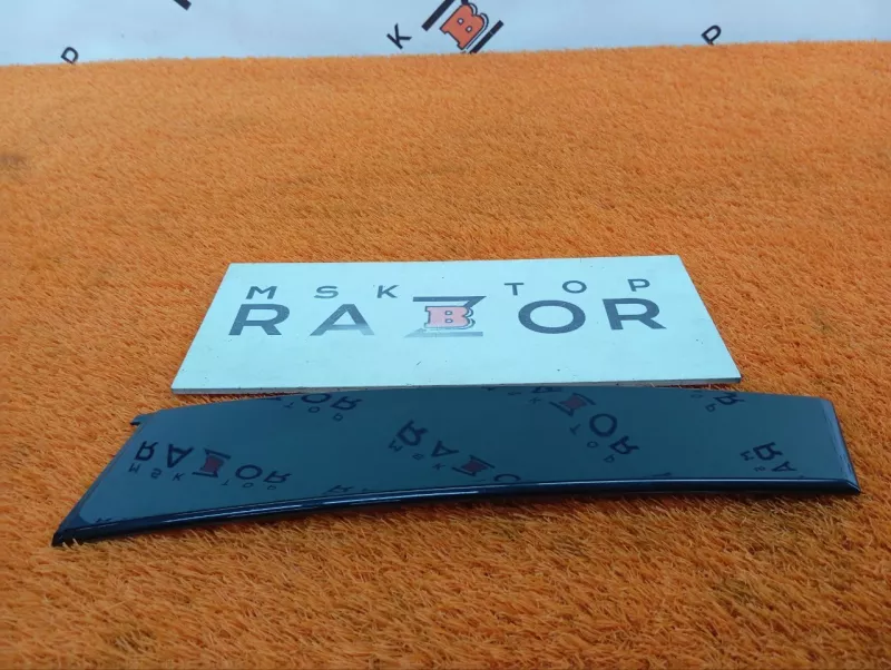 Молдинг двери