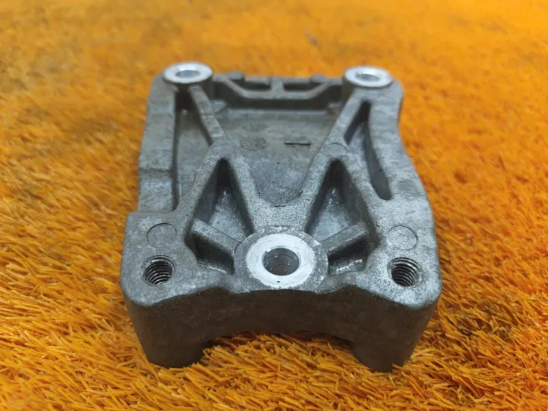 Кронштейн кондиционера