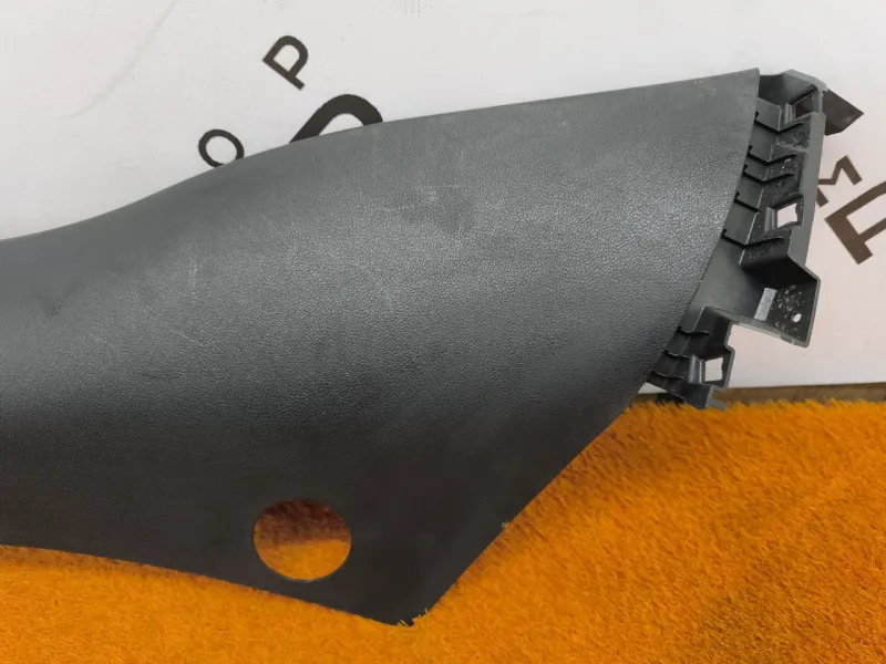 Накладка на стойку кузова