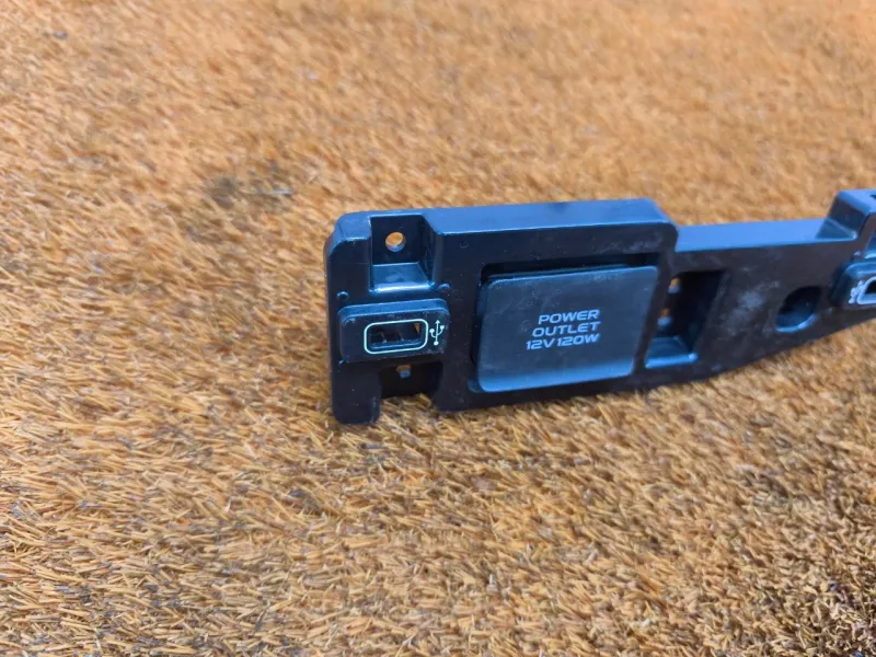 Накладка центральной консоли