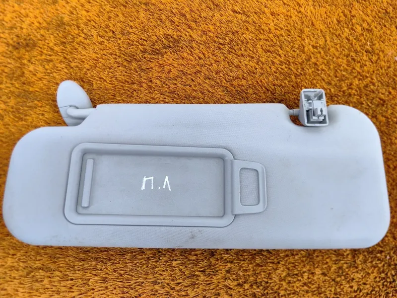 Козырек солнцезащитный