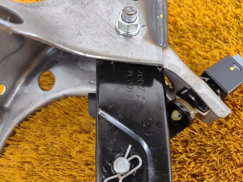 Педаль тормоза