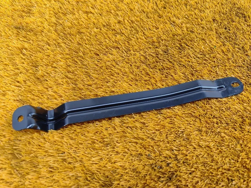 Крепление аккумулятора