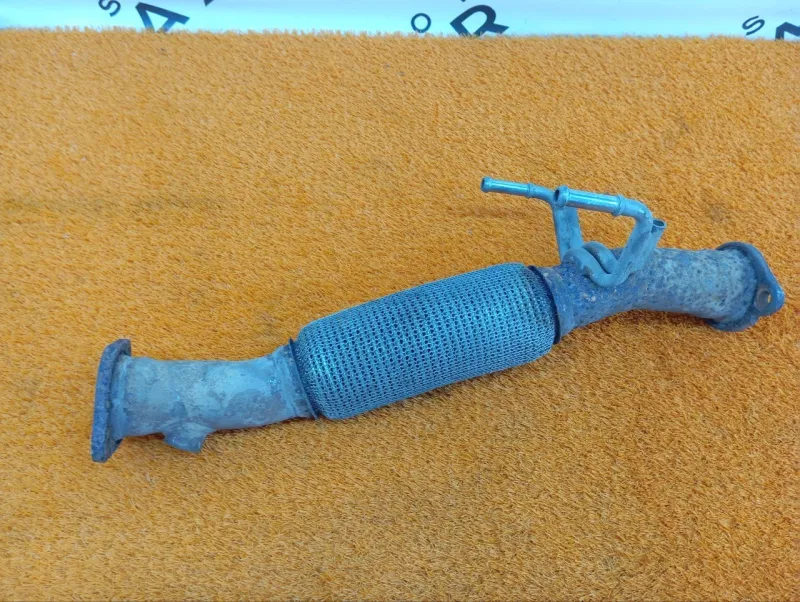 Приемная труба глушителя